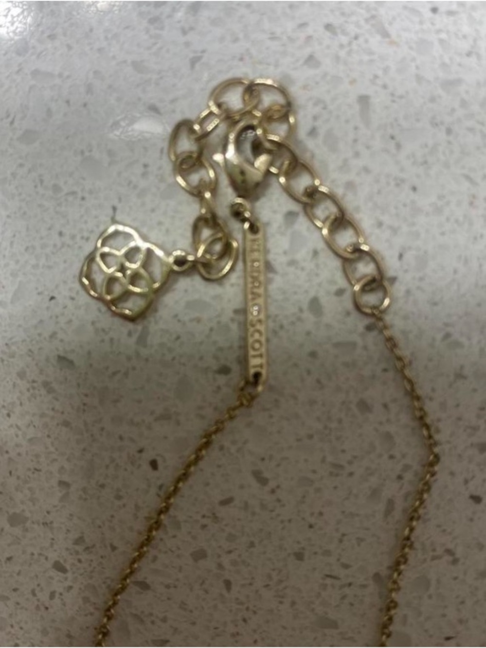 kendra scott heart necklace - Picture 3 of 3